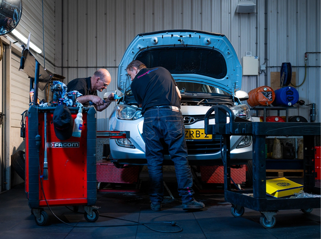 Voordeliger dan de merkdealer met behoud van garantie